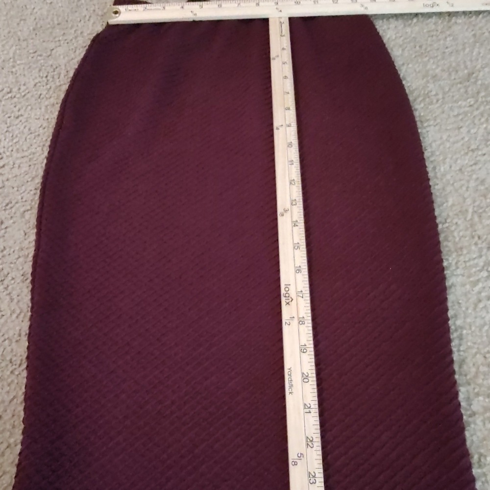 Unbranded Textured Knit Pencil Skirt Womens M Maroon Excellent Midi High Waist